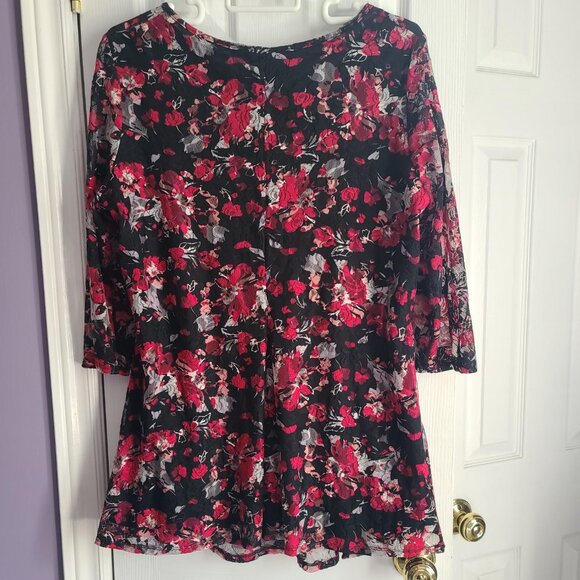 Yours UK Black & Red Floral Swing Top - Picture 3 of 4